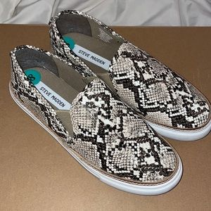 Steve Madden Snakeskin shoes
